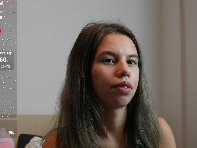 EmmaPetite live cam on BongaCams