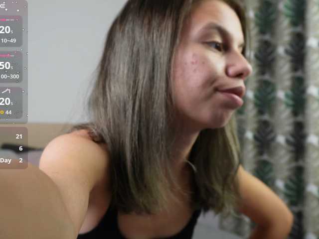 EmmaPetite live cam preview