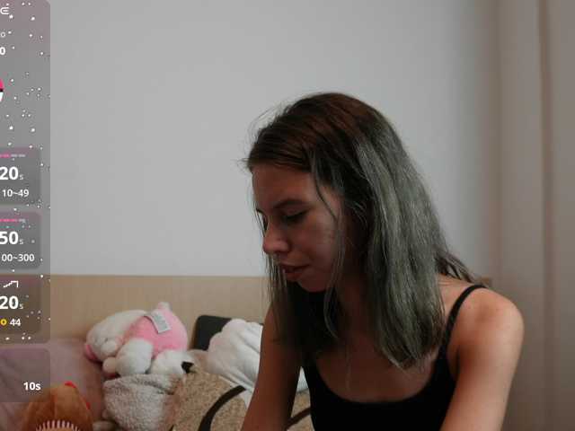 EmmaPetite live cam on BongaCams
