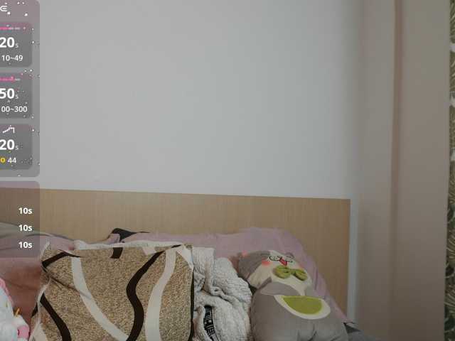 EmmaPetite live cam on BongaCams