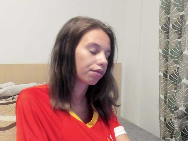 EmmaPetite live cam on BongaCams