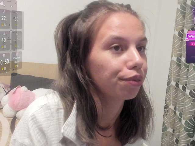 EmmaPetite live cam on BongaCams