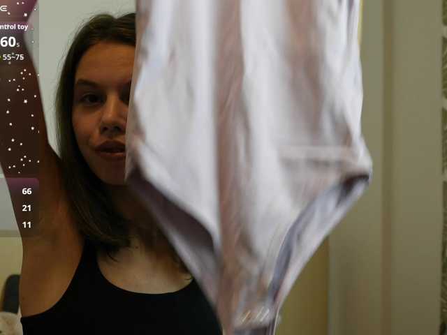 EmmaPetite live cam on BongaCams