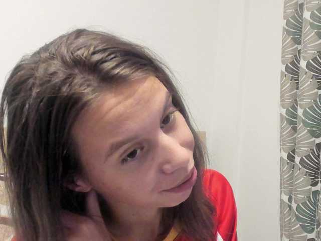 EmmaPetite live cam on BongaCams