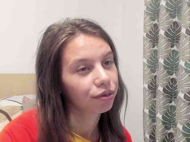 EmmaPetite webcam