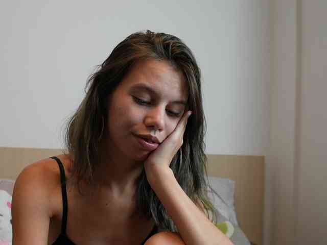 EmmaPetite webcam
