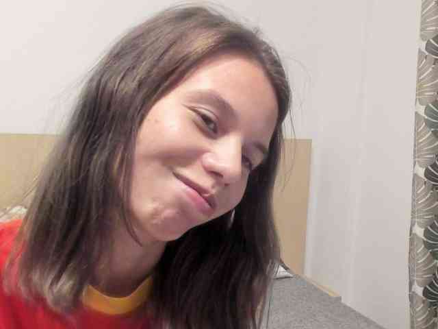 EmmaPetite webcam