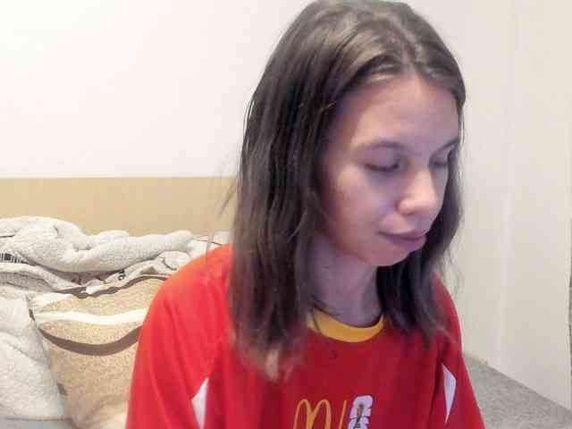 EmmaPetite webcam