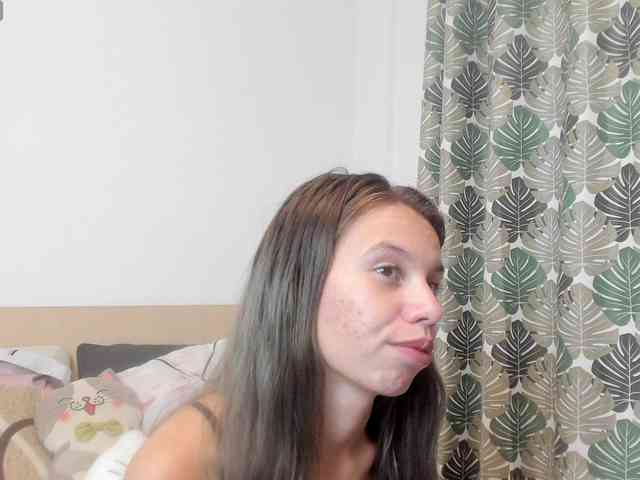 EmmaPetite webcam