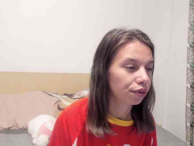 EmmaPetite webcam