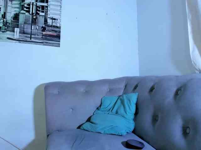 melani-and-fran webcam