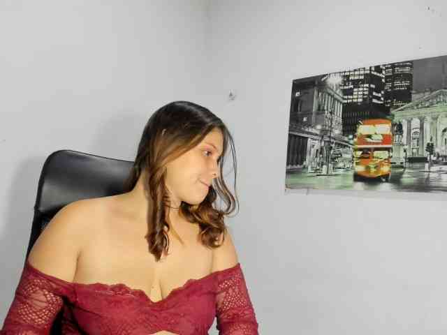 melani-and-fran webcam