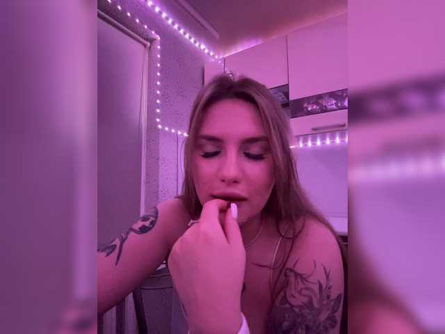 DavsegDa0 live cam on BongaCams
