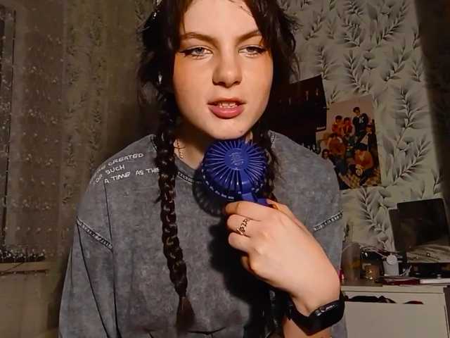 LaurieGunkel live cam on BongaCams