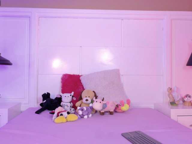 Amber-Foxx live cam on BongaCams