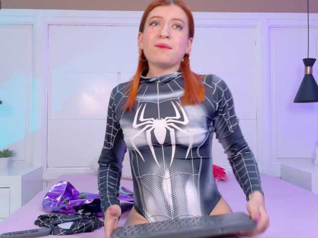 Amber-Foxx live cam on BongaCams