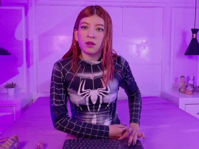 Amber-Foxx live cam on BongaCams