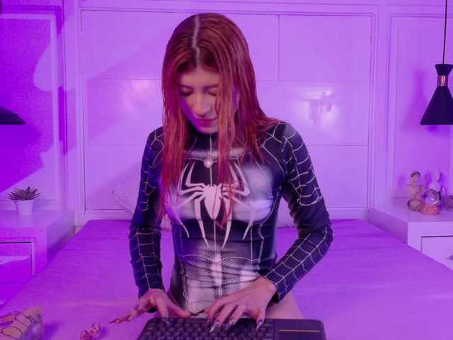 Amber-Foxx live cam on BongaCams