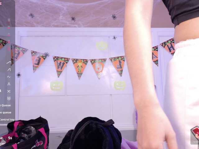 Amber-Foxx live cam on BongaCams