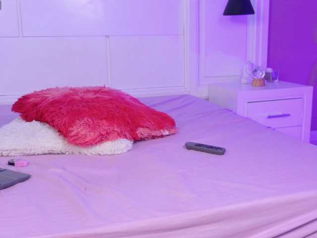 Amber-Foxx live cam on BongaCams