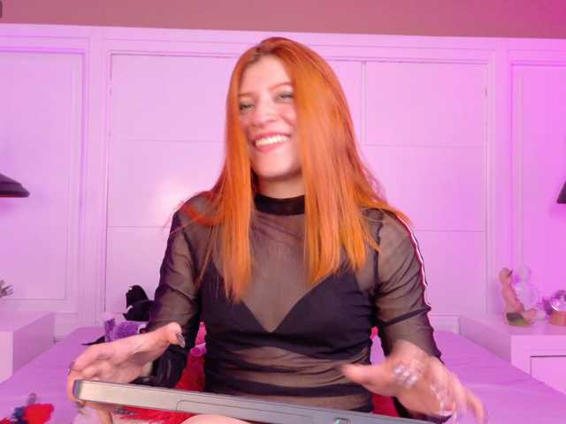 Amber-Foxx live cam on BongaCams