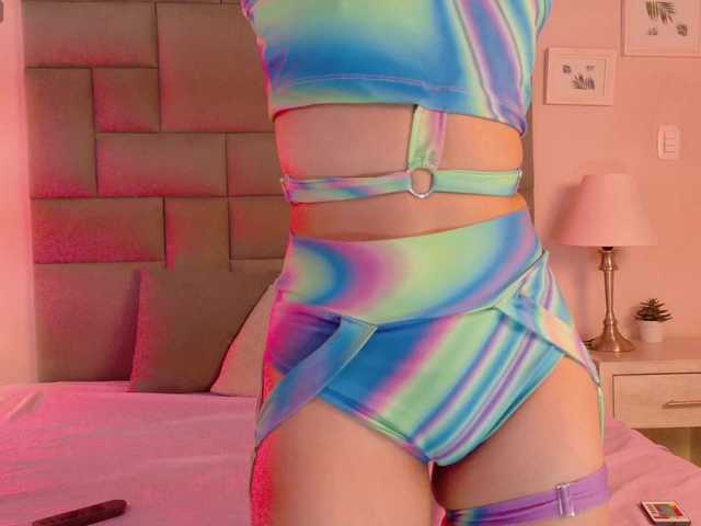 Amber-Foxx live cam on BongaCams