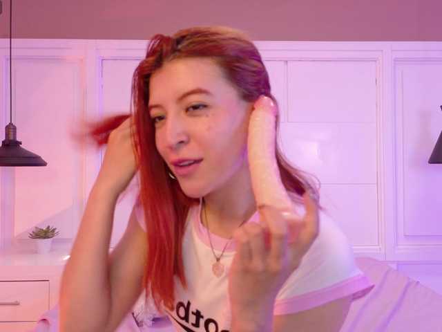 Amber-Foxx live cam on BongaCams