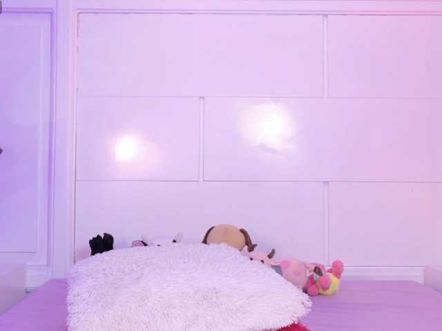 Amber-Foxx live cam on BongaCams
