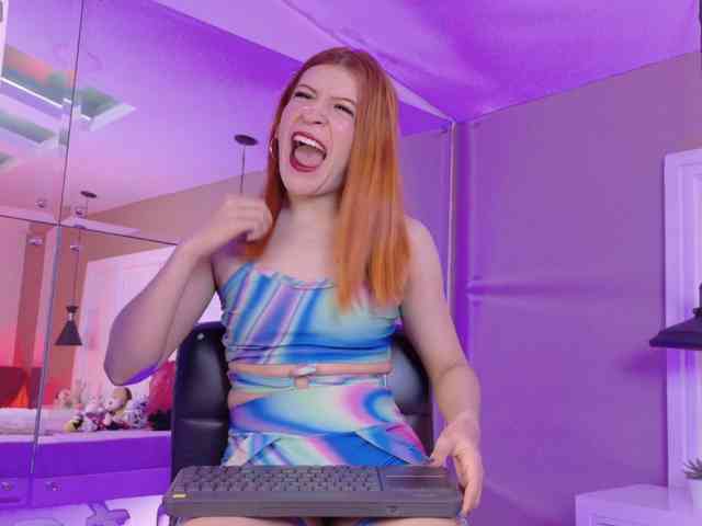 Amber-Foxx webcam