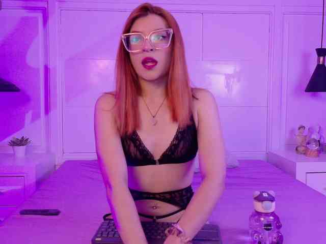 Amber-Foxx webcam