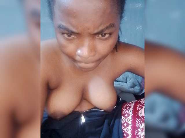 NaughtyGirl14a