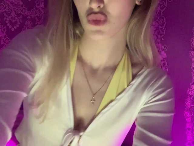 MilanaMurchik live cam on BongaCams