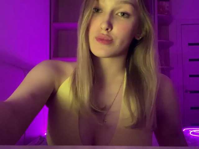 MilanaMurchik live cam on BongaCams