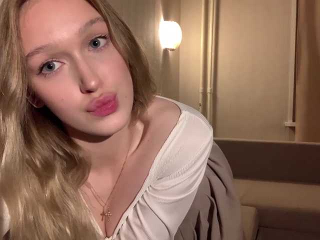MilanaMurchik live cam on BongaCams