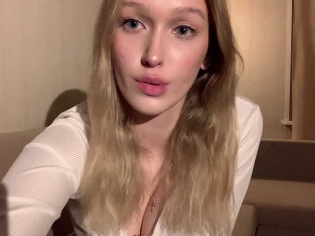 MilanaMurchik live cam on BongaCams