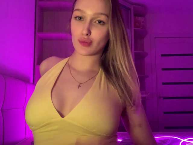 MilanaMurchik live cam on BongaCams