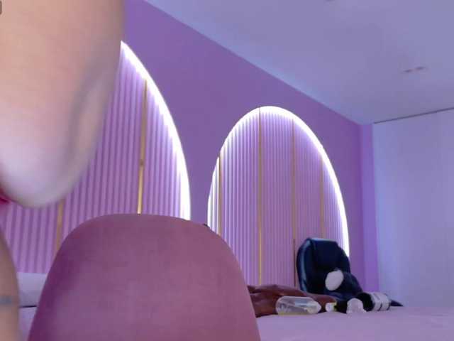 AlexaRiiot live cam on BongaCams
