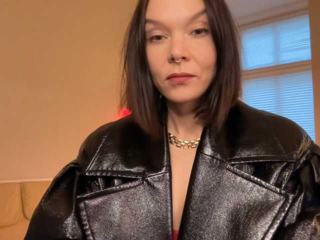 le modèle Goddess_Vie est en webcam porno dans un show sur le site bongacams, il possède les tags suivants: White/Caucasian,Brunette,Shaved