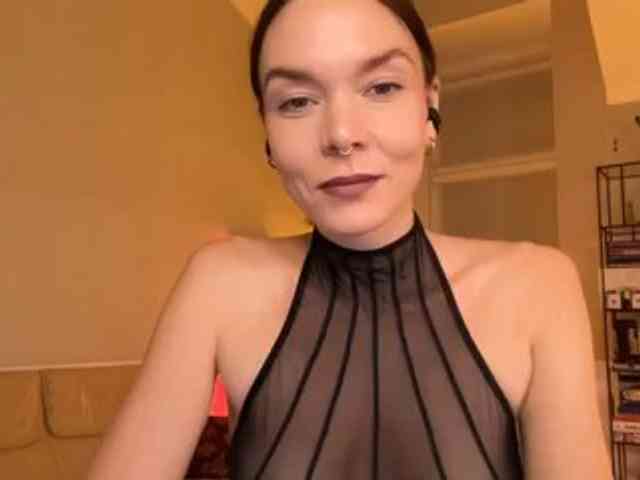 Goddess_Vie webcam