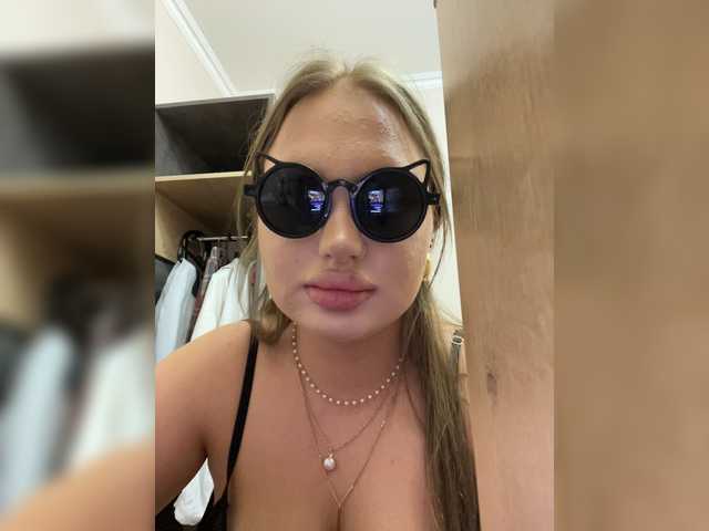 Vasilisasex1 live cam preview