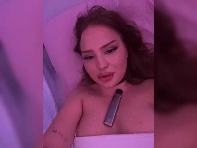 Vasilisasex1 live cam on BongaCams