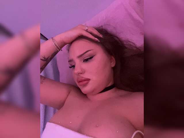 Vasilisasex1 live cam on BongaCams