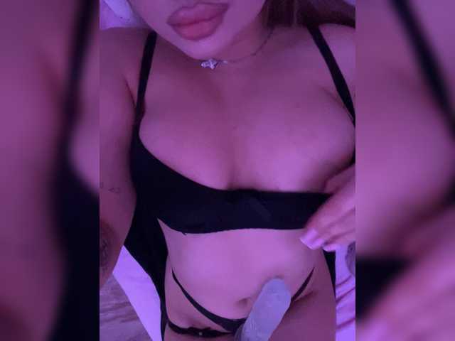 Vasilisasex1 live cam on BongaCams