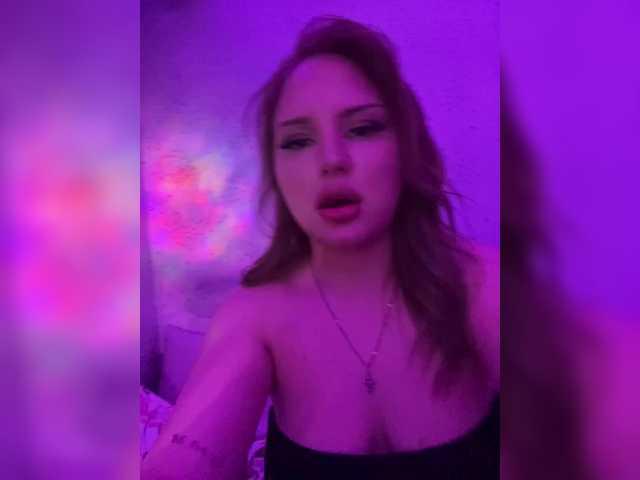 Vasilisasex1 live cam on BongaCams