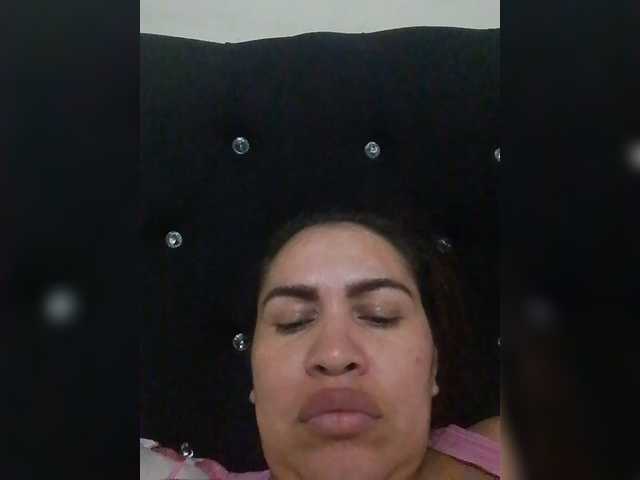 Luciana69 live cam on BongaCams