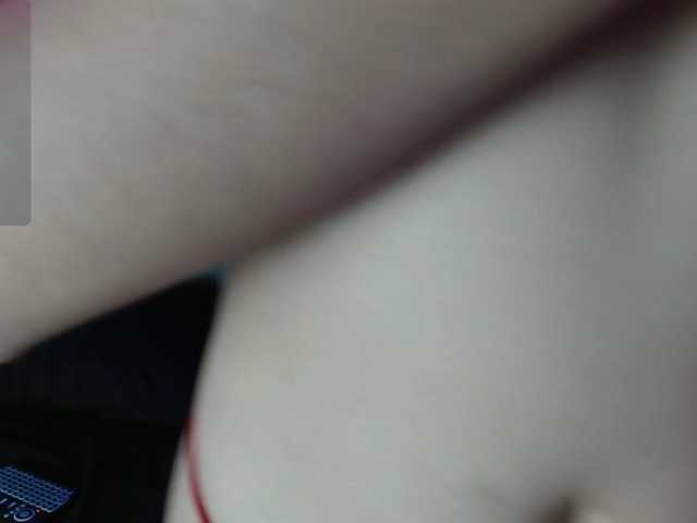 Moon-Ashley live cam preview