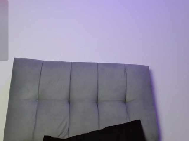 Moon-Ashley live cam preview