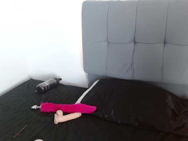 Moon-Ashley live cam