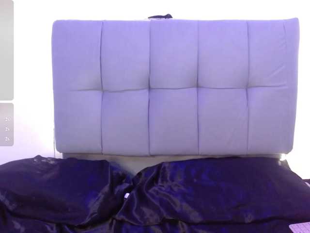 Moon-Ashley live cam on BongaCams