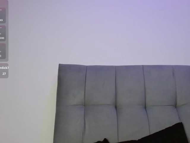 Moon-Ashley live cam preview